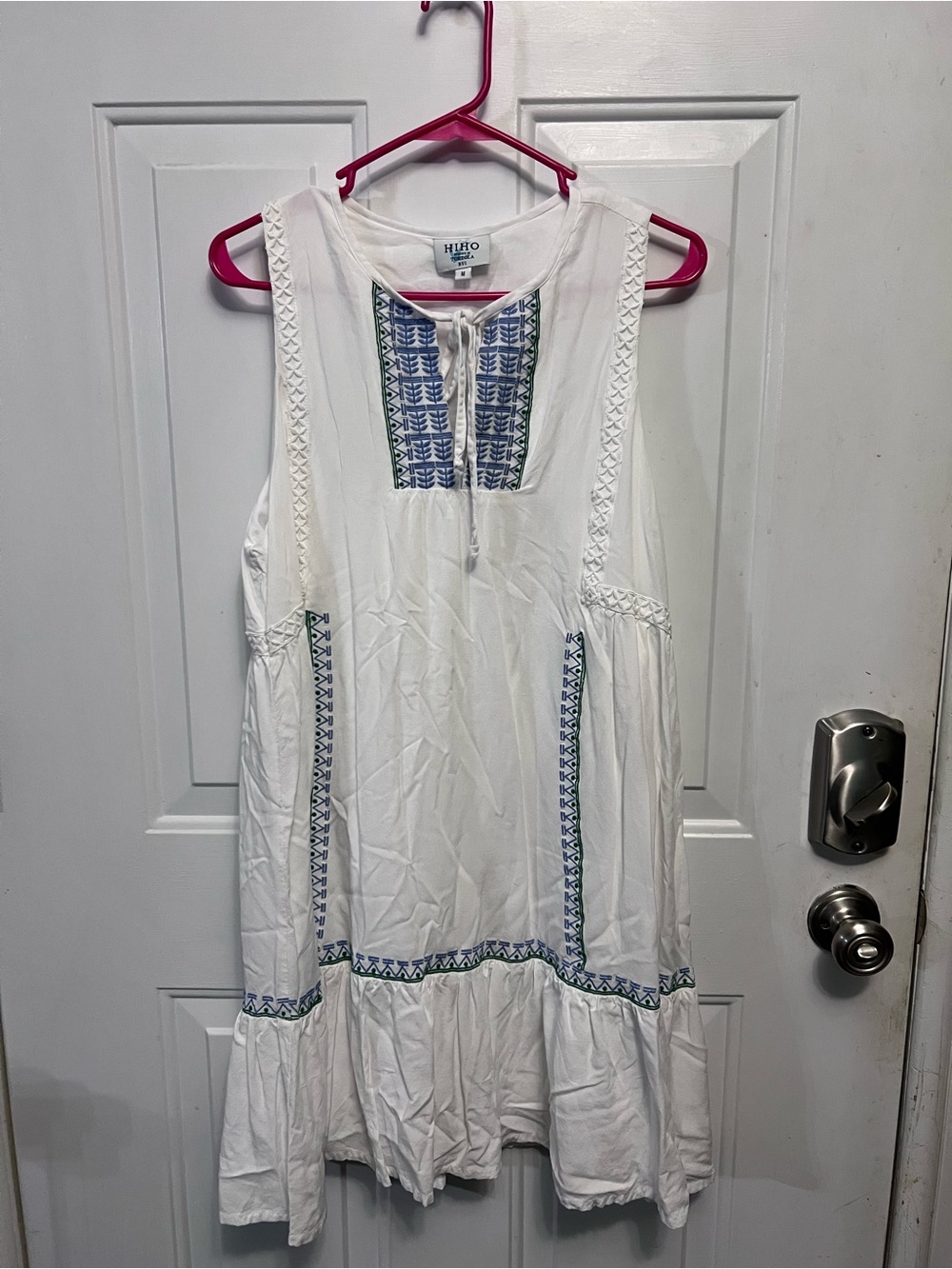 HIHO Tortola BVI M White Blue Embroidered Dress 100% Rayon Boho Resort Beach